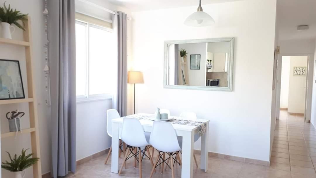 Paphos Pafia Modern Apartment מראה חיצוני תמונה