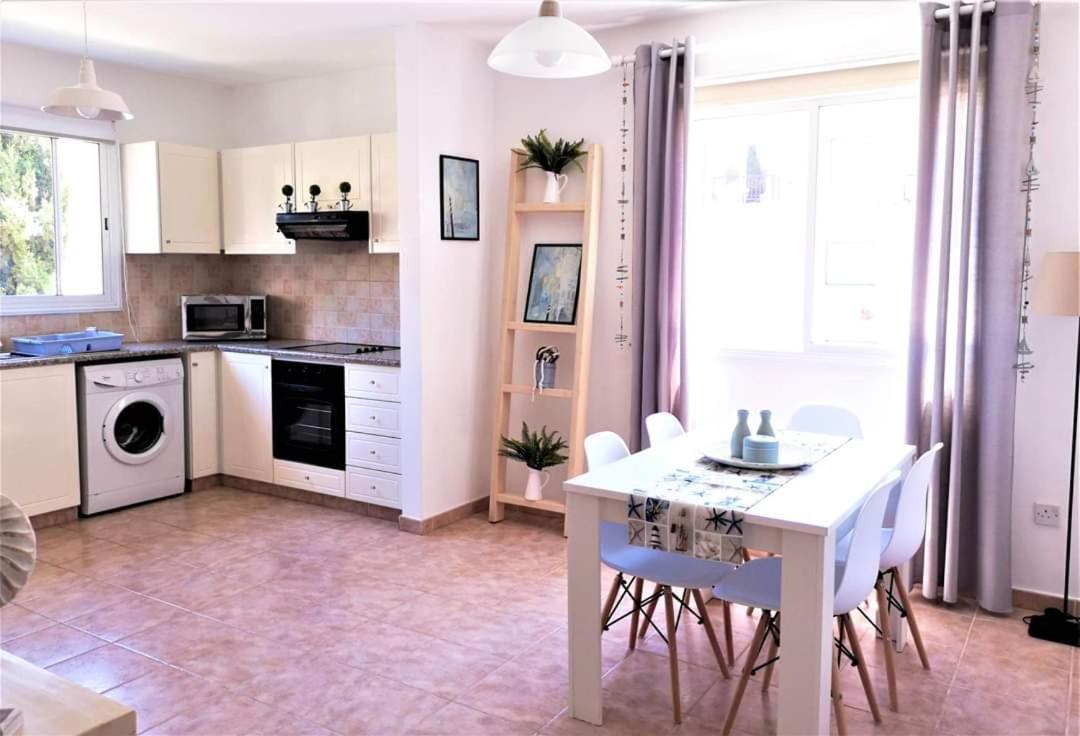 Paphos Pafia Modern Apartment מראה חיצוני תמונה